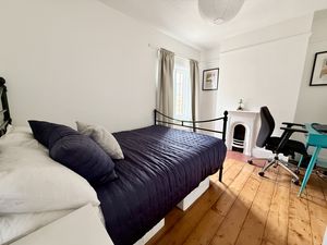 Photo 25- click for photo gallery